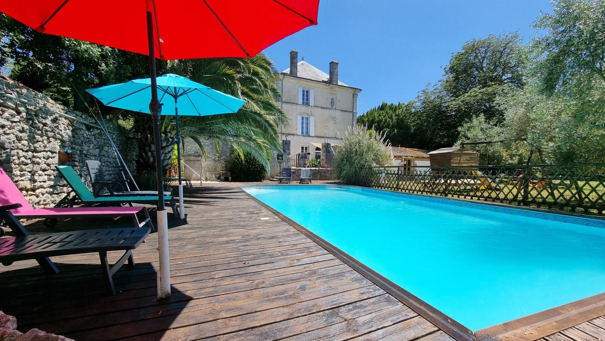 Domaine De Rochebonne Villa Saint-Just-Luzac Екстериор снимка