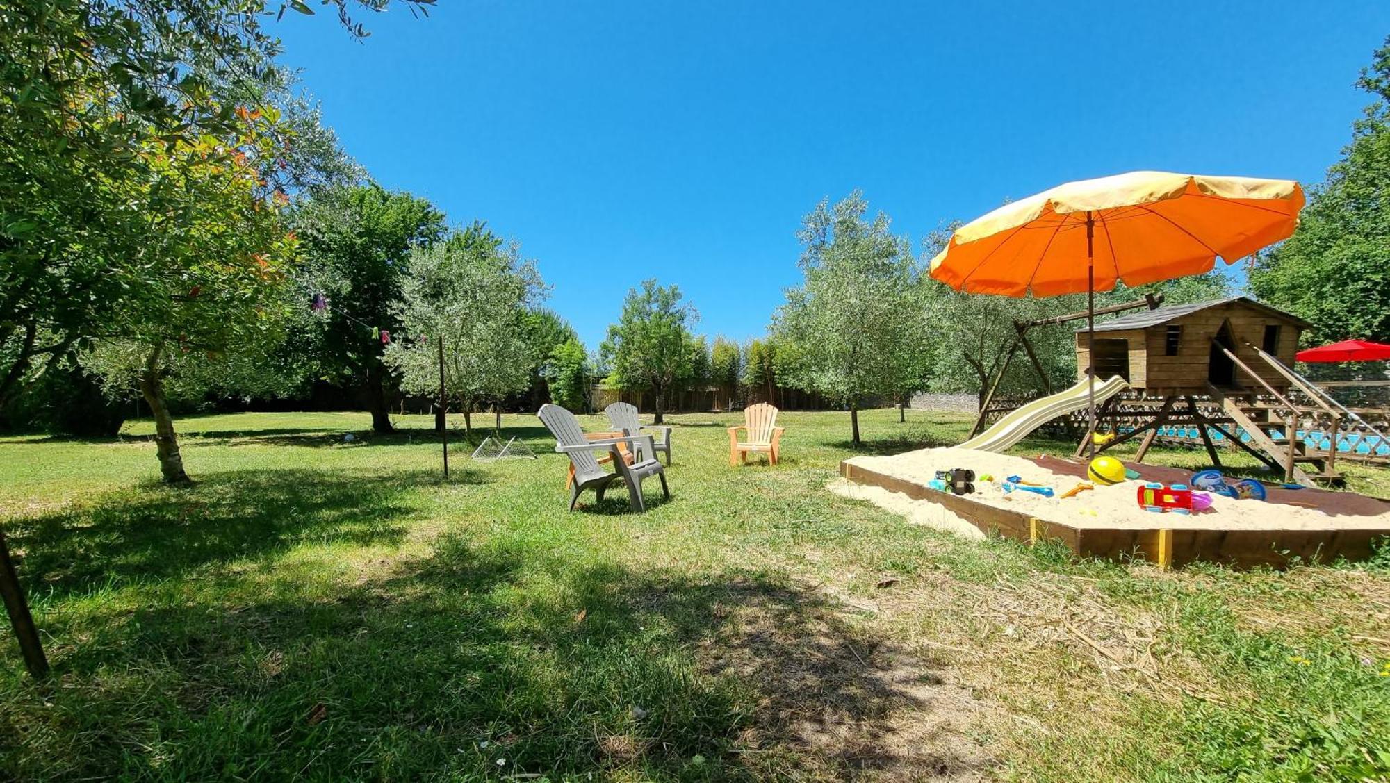 Domaine De Rochebonne Villa Saint-Just-Luzac Екстериор снимка