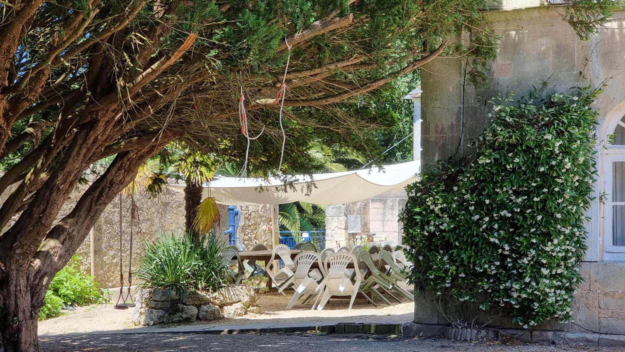 Domaine De Rochebonne Villa Saint-Just-Luzac Екстериор снимка