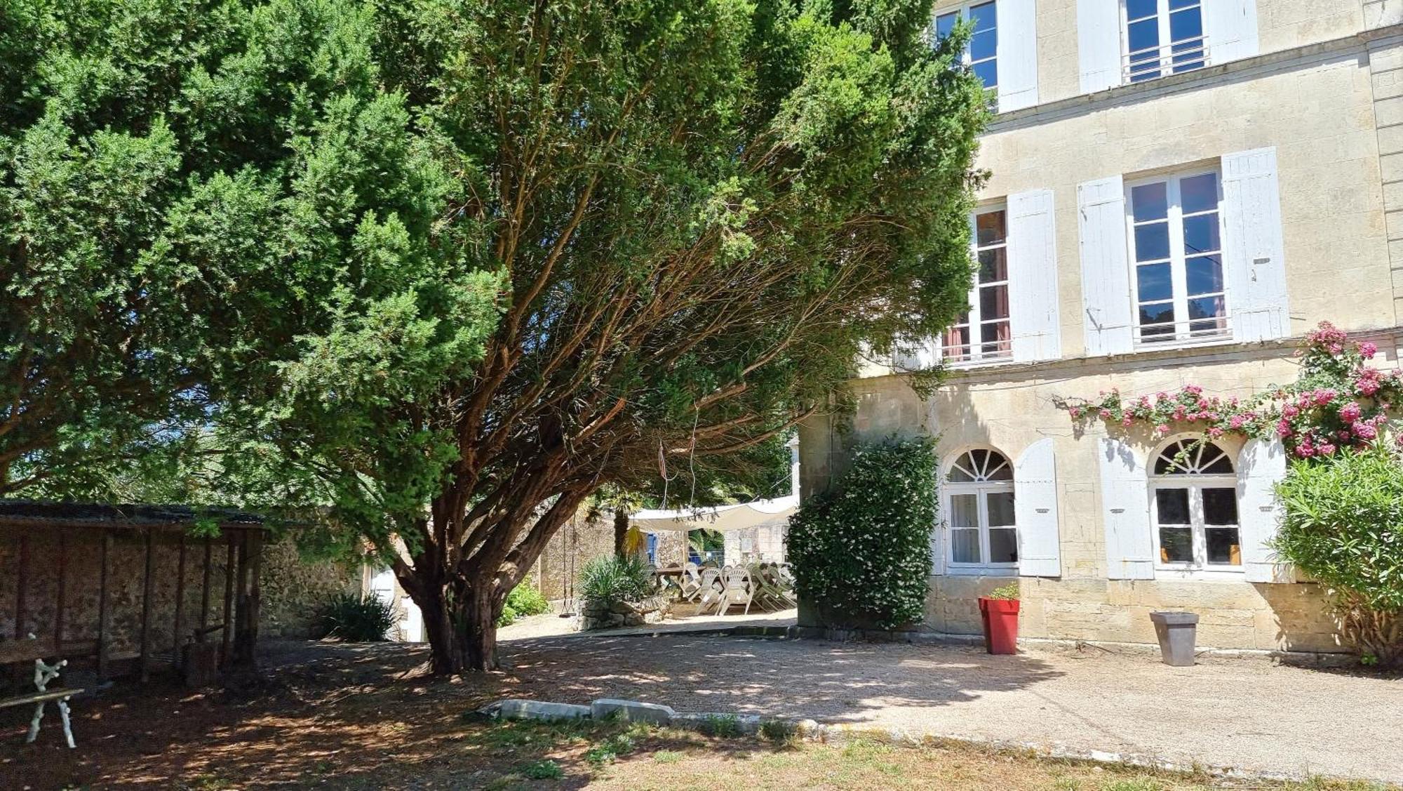 Domaine De Rochebonne Villa Saint-Just-Luzac Екстериор снимка