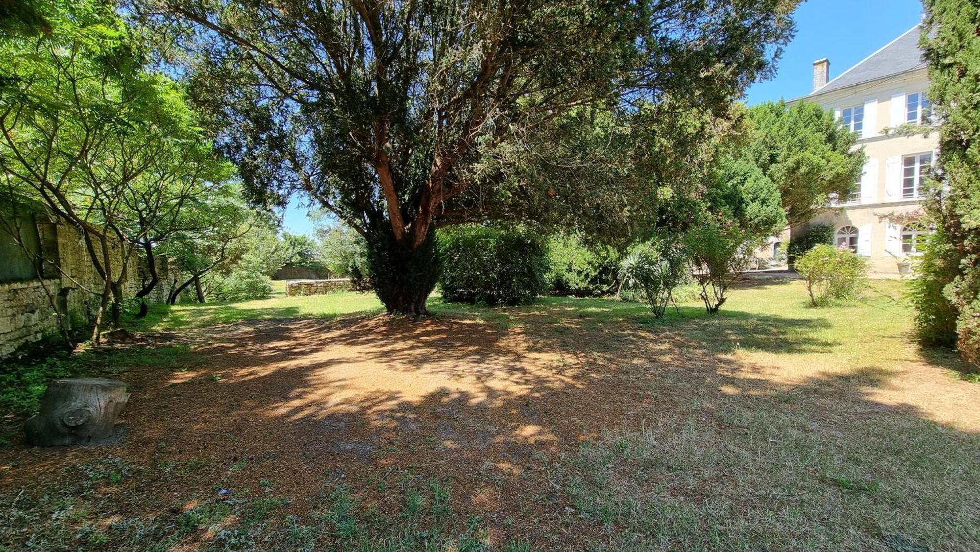 Domaine De Rochebonne Villa Saint-Just-Luzac Екстериор снимка