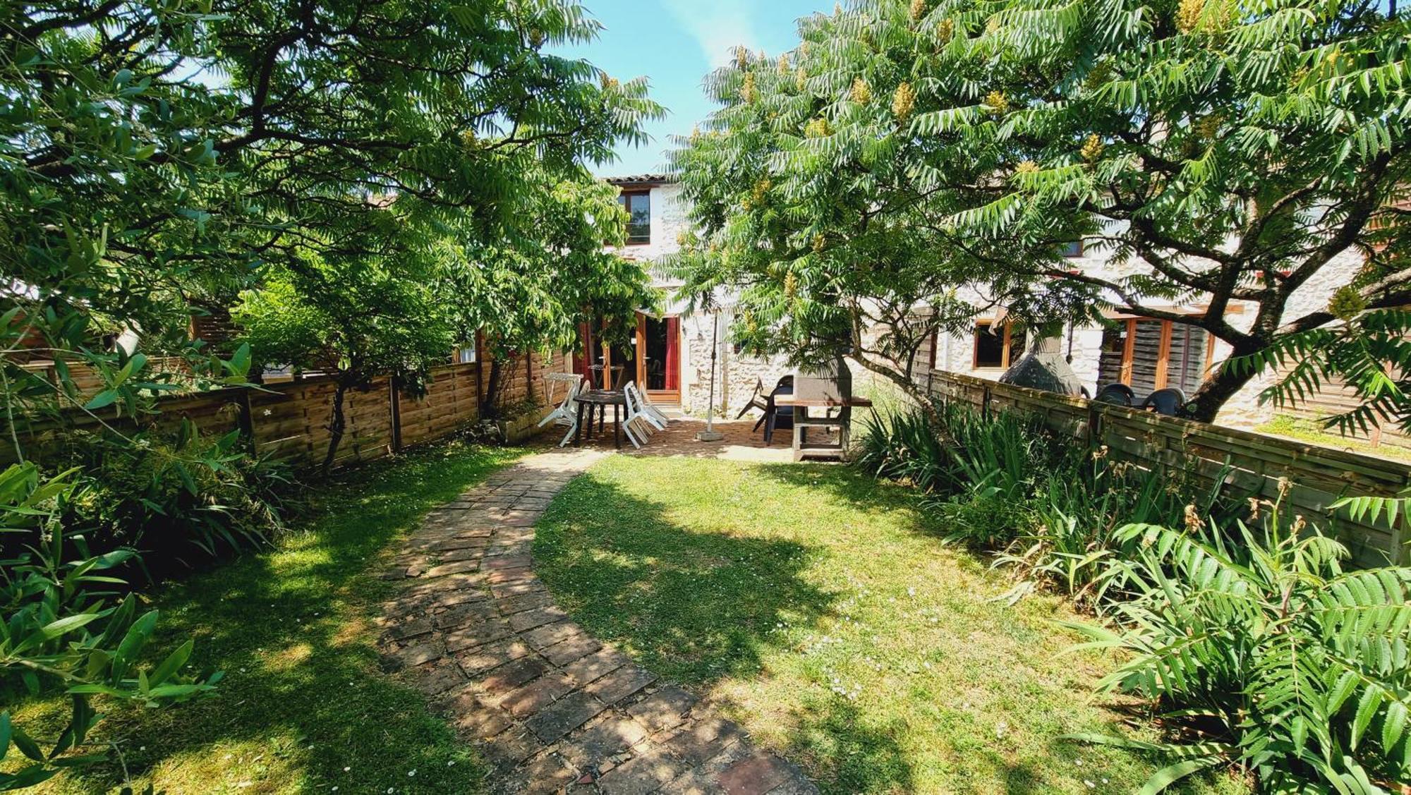 Domaine De Rochebonne Villa Saint-Just-Luzac Екстериор снимка